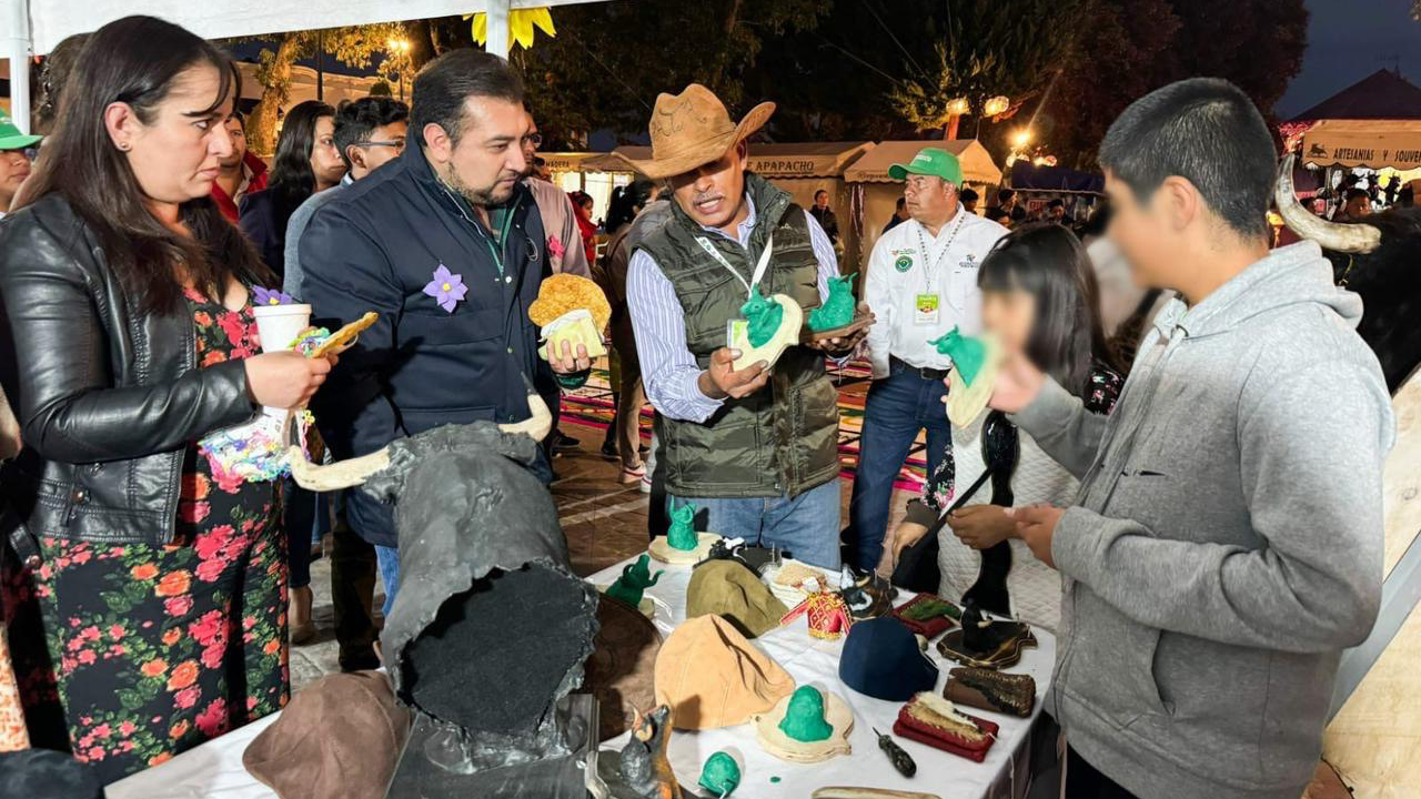 Éxito total en el primer tianguis turístico comunitario “por amor a Huamantla”