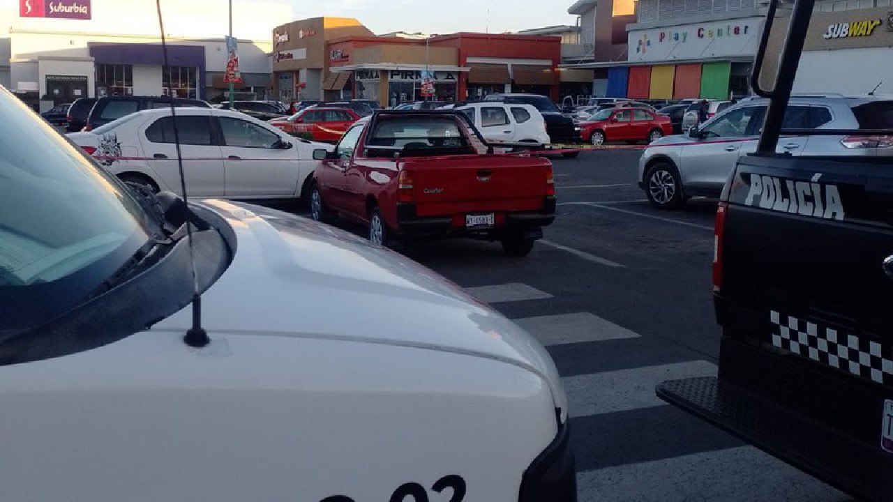 Atiende policía de Apizaco de manera inmediata reporte de masculino herido en estacionamiento de plaza Apizaco