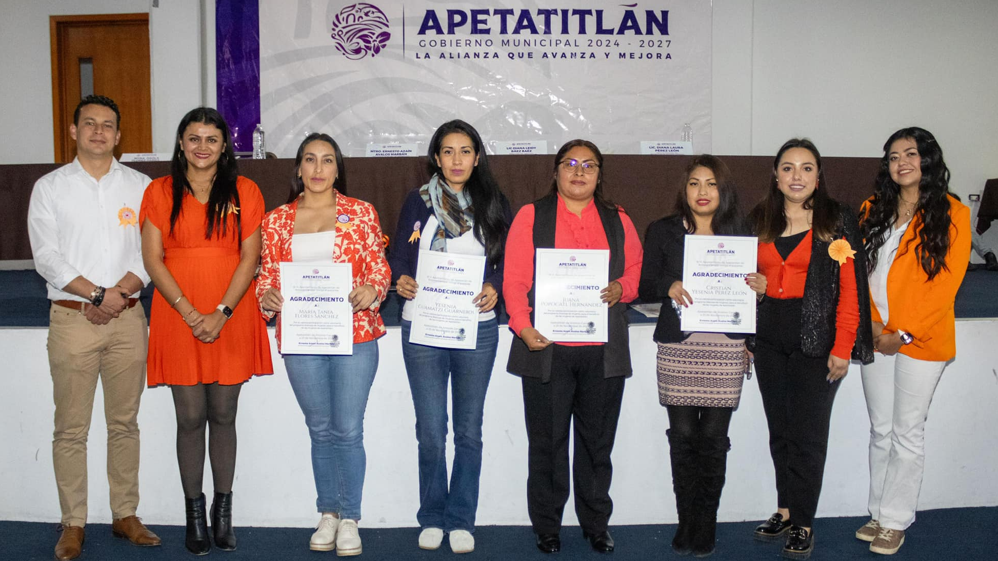 Reconocen el esfuerzo y talento de mujeres en Apetatitlán