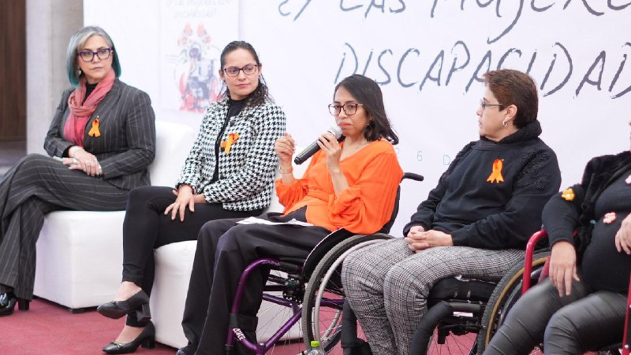 Encabeza diputada Gabriela Hernández conversatorio en conmemoración del Día Internacional de la Eliminación de la Violencia contra la mujer