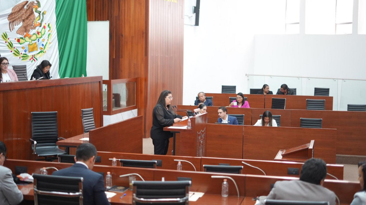 Presenta Gabriela Hernández exhorto para que municipios instalen Centros de Atención Canina y Felina
