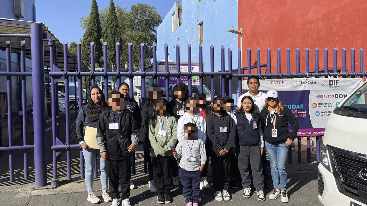 Delegación de Totolac participa en la Fiesta por los Derechos de las Niñas, Niños y Adolescentes en la Ciudad de México