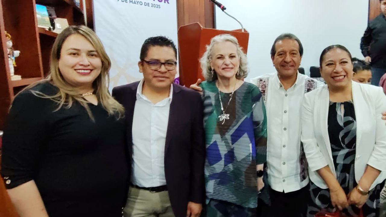 Foro de turismo federal reconoce riqueza artesanal de Chiautempan