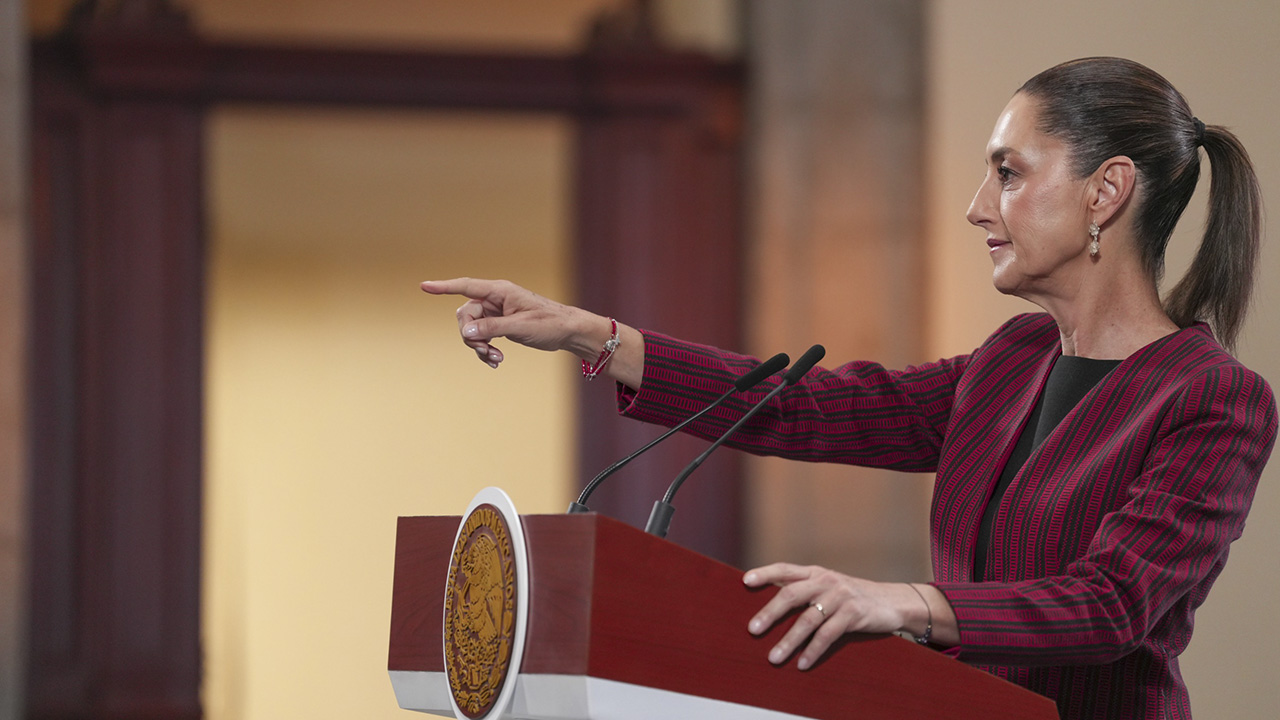 Sheinbaum destaca logros del gabinete de seguridad:10 mil 962 armas, 157 toneladas de droga, destruido 915 laboratorios y detenido a 21 mil 411 personas