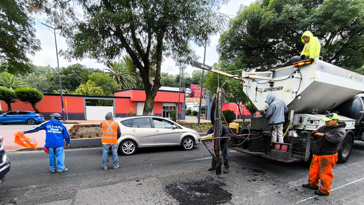 El Ayuntamiento de Tlaxcala intensifica labores de bacheo en principales vialidades de la capital