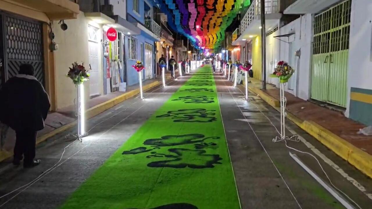 El Gobierno Municipal de Ixtenco reconoce con orgullo a las manos artesanas que dieron vida a una noche mágica