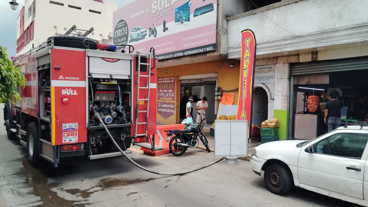 Incendio en domicilio de Chiautempan es controlado sin personas lesionadas