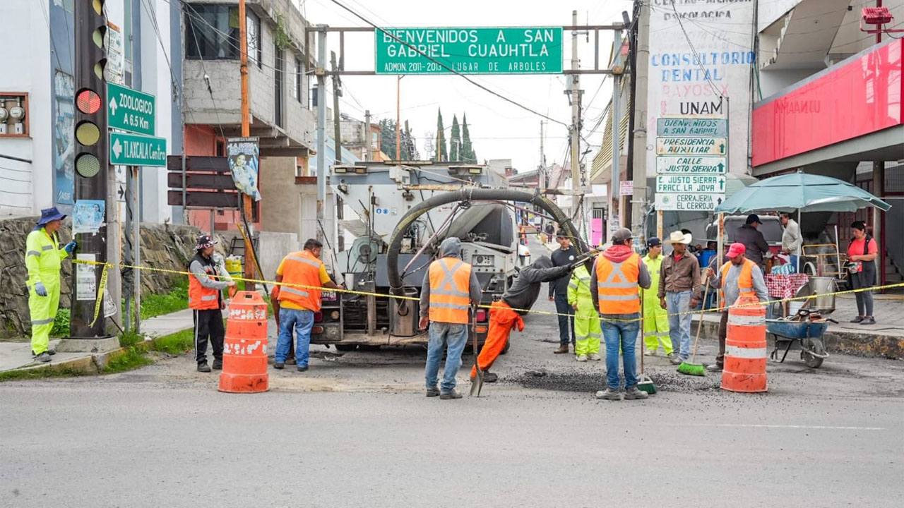 Reinicia el ayuntamiento de Tlaxcala programa de bacheo en zonas de alta movilidad