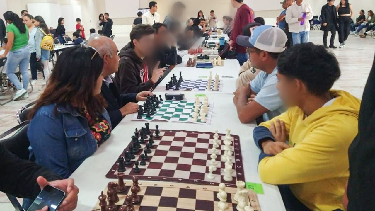 Con todo el respaldo del presidente Alfonso Sánchez García arranca magno torneo de ajedrez