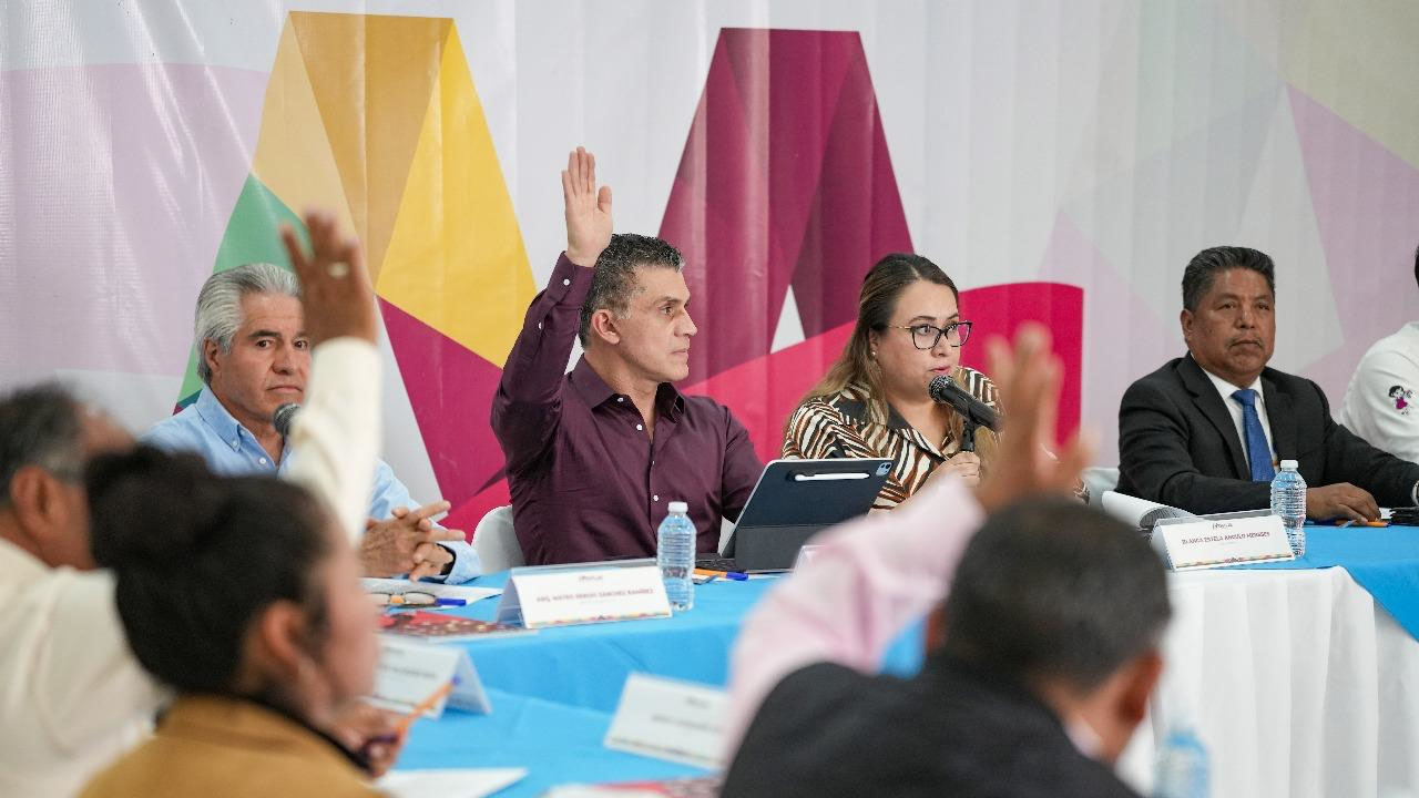 Impulsa Alfonso Sánchez García alianzas sociales para multiplicar beneficios desde la AAMTLAX