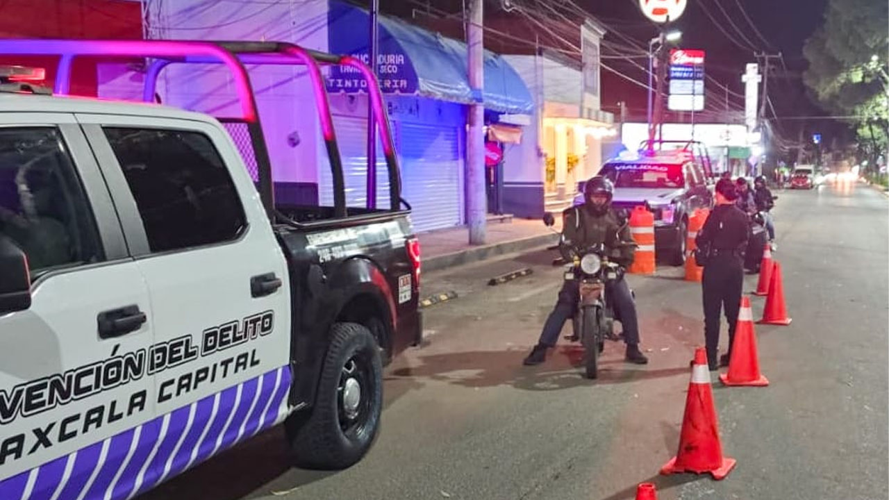 Realiza policía de la capital operativo para verificar motocicletas en zonas de alto tráfico y fortalecer la seguridad