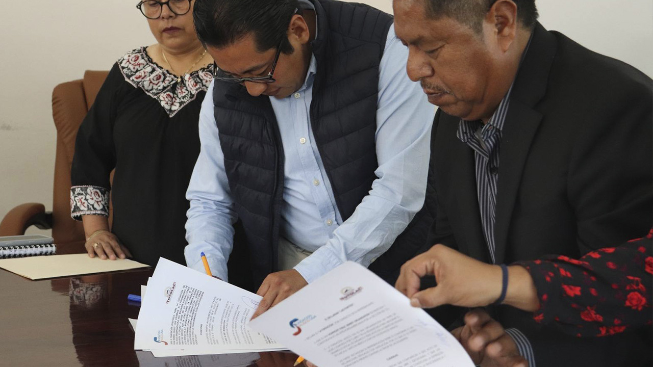 Adultos mayores de Totolac podrán reunirse con sus familiares en Estados Unidos