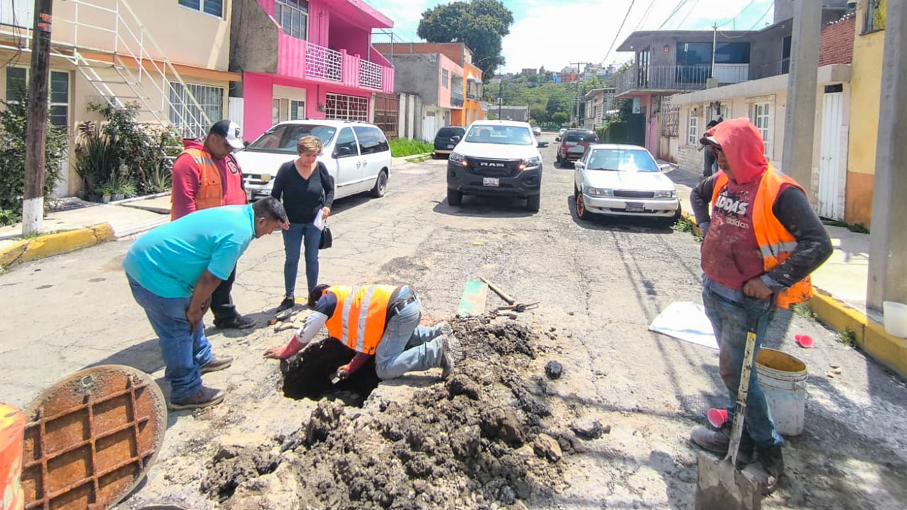 Comunicación de vecinos con ayuntamiento capitalino permite reparación oportuna de drenaje en la colonia Adolfo López Mateos