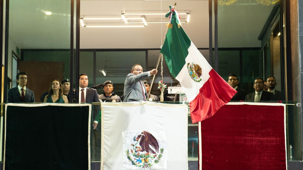 Javier Rivera bonilla celebra con fervor patriótico el grito de independencia