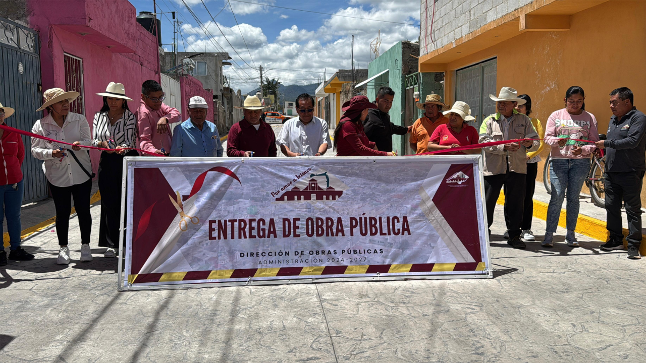 Gobierno Municipal de Ixtenco entrega obra de pavimentación y drenaje en la calle 4 Poniente