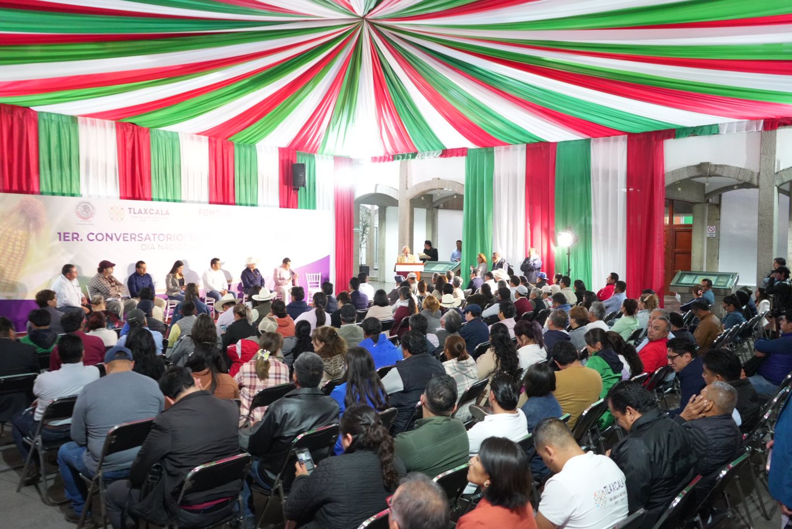 Promueve Anel Martínez conversatorio “El Futuro del Campo”