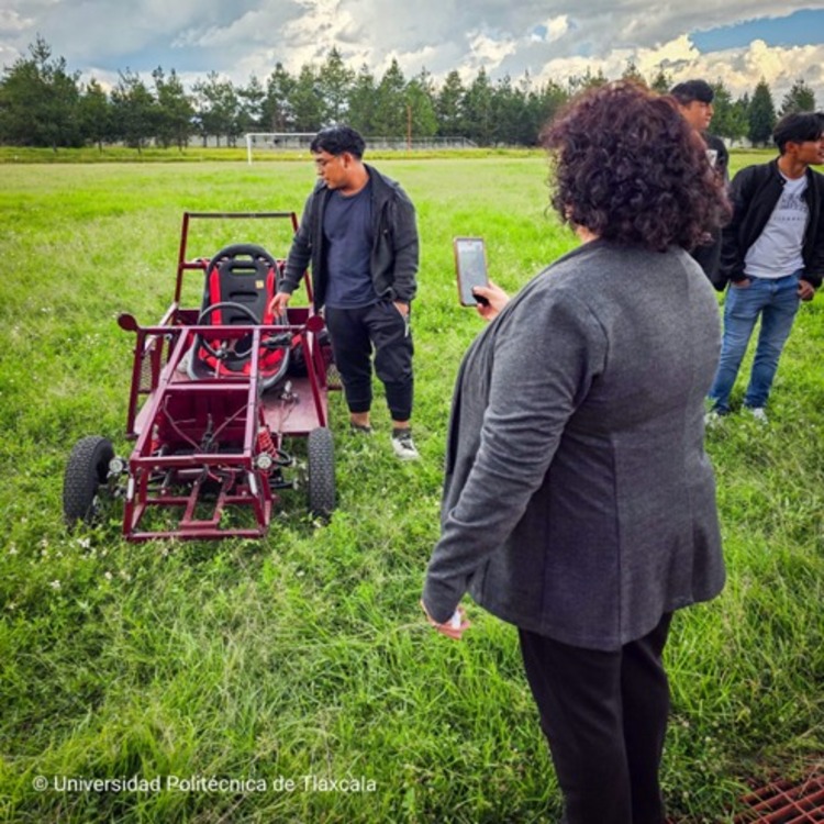 UPTlax impulsa la innovación con el Foro de Sistemas Automotrices 2025