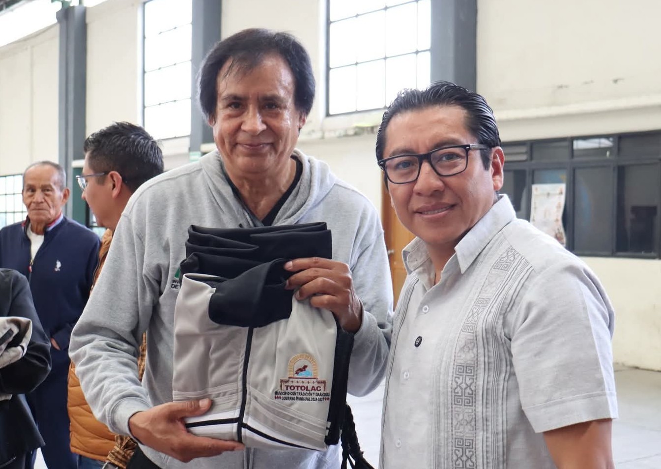 Gobierno municipal y el SMDIF dignifican a los grupos de adultos mayores de Totolac