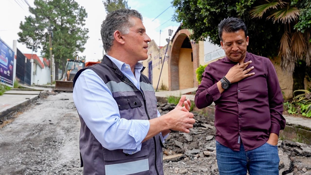 Supervisa alcalde Alfonso Sánchez García rehabilitación de la avenida Antonio Carvajal en Acuitlapilco