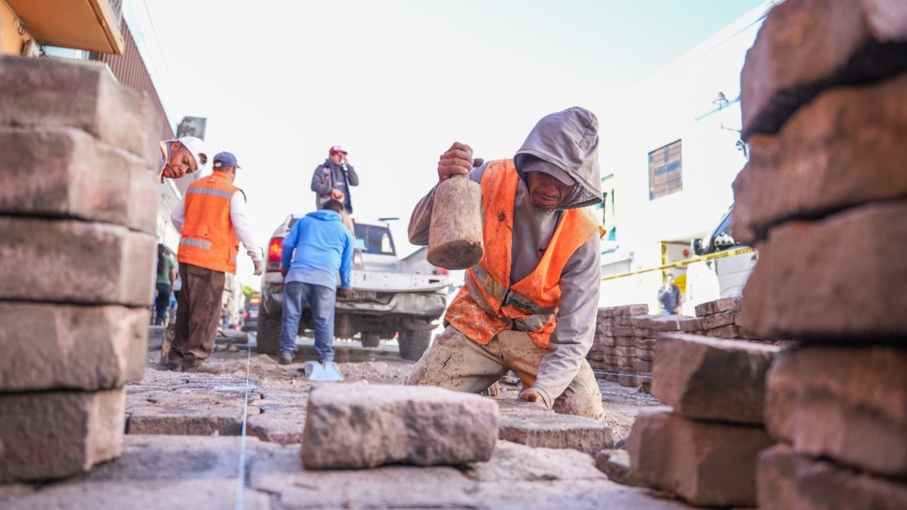 Inicia el Ayuntamiento de Tlaxcala con la rehabilitación de la calle 20 de Noviembre