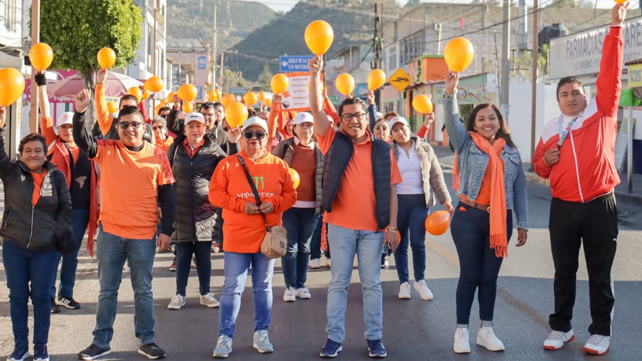 Se realizó con éxito la “Caminata Naranja”, un recorrido para erradicar la violencia contra las mujeres y las niñas.