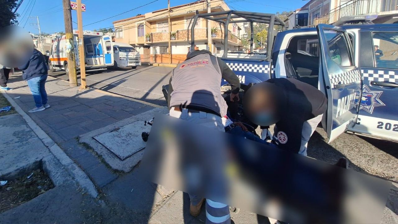 Cuerpos de emergencia de Totolac auxilian a adulto mayor lesionado