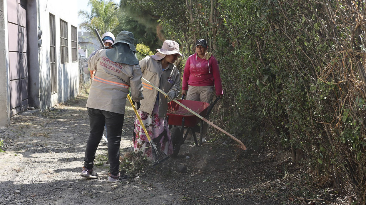 Totolac refuerza jornadas de limpieza en la cabecera municipal