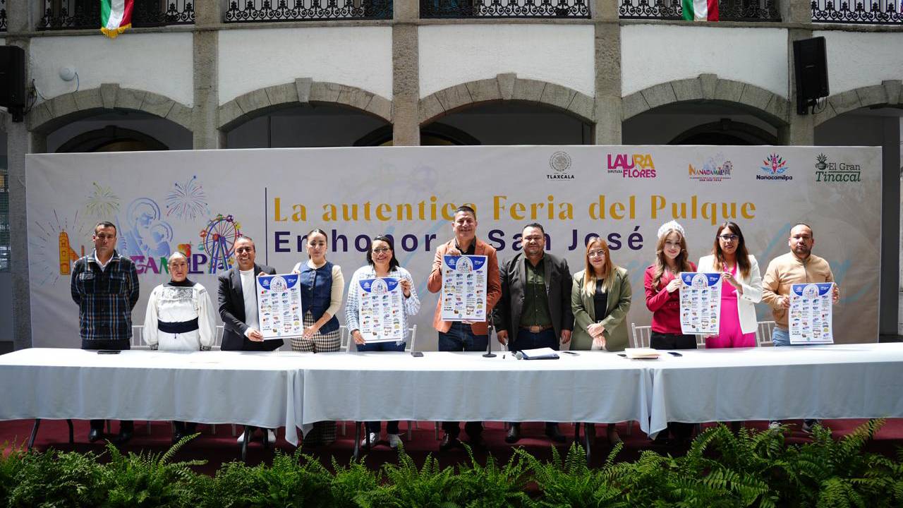 Acompaña Laura Yamili Flores presentación de la Feria de Nanacamilpa en el Congreso