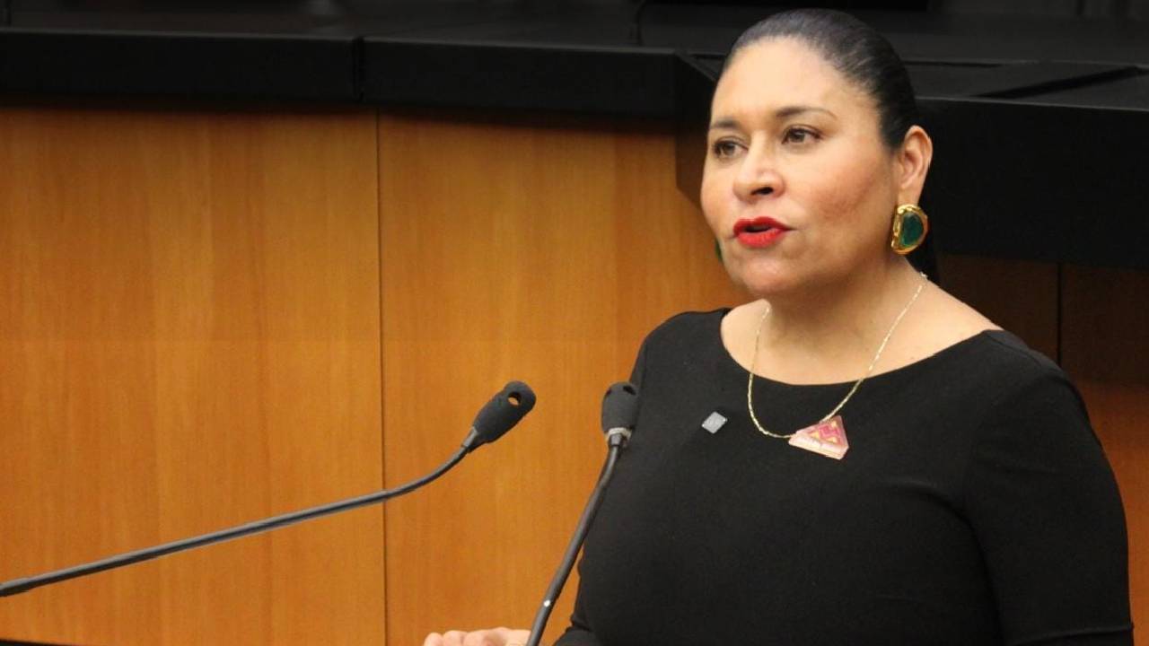 Los servidores públicos deben consagrarse al trabajo y aprender a vivir en la honrosa medianía: Ana Lilia Rivera