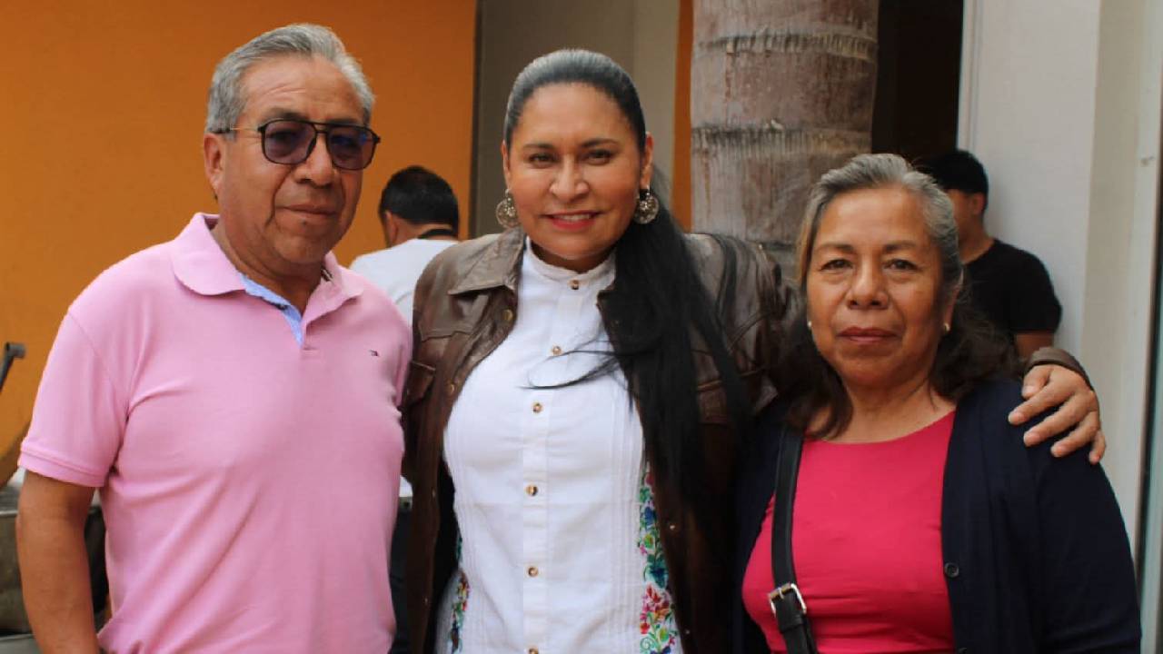 Ana Lilia Rivera llama a reflexionar sobre prácticas políticas en municipios de Tlaxcala