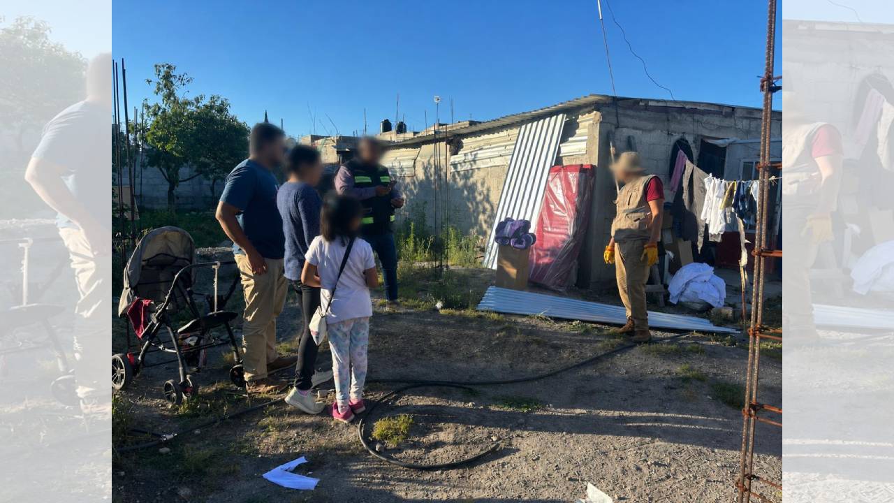 Gracias a la gestión de PC Ixtenco, familia afectada por granizada recibe apoyo