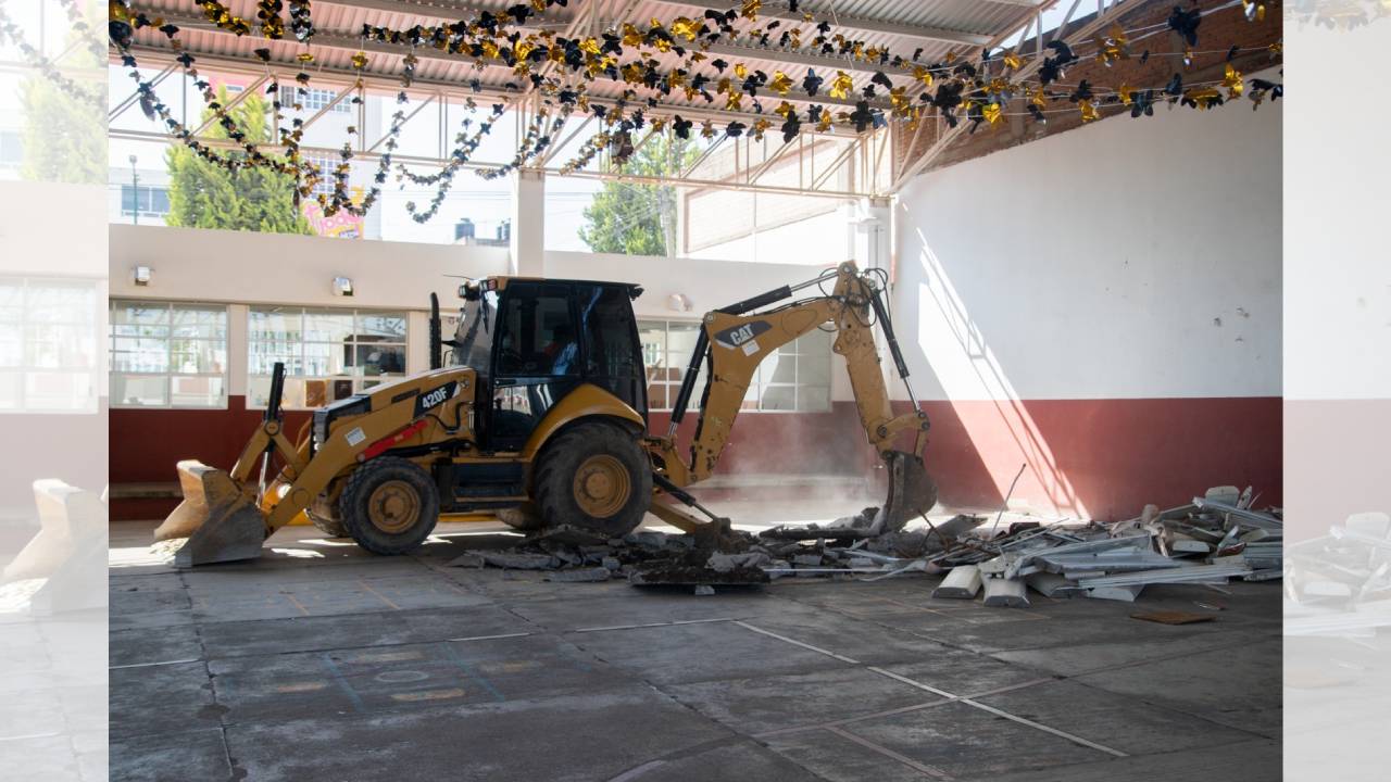 Da inicio el gobierno de Apizaco a la rehabilitación de Plaza Cívica y Drenaje Pluvial en La Escuela Primaria Benito Juárez