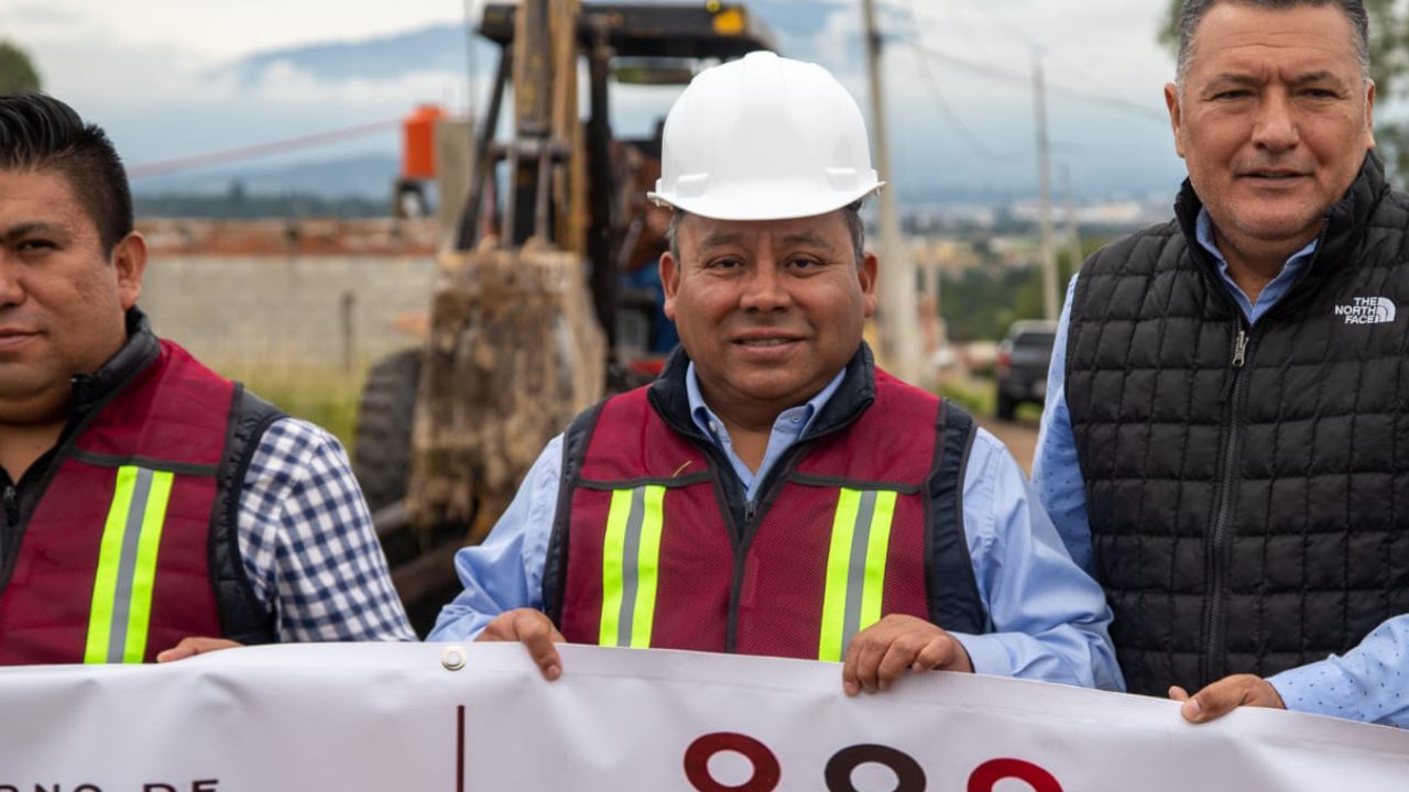 Da gobierno municipal banderazo a dos obras de pavimentación en la comunidad José María Morelos en Apizaco