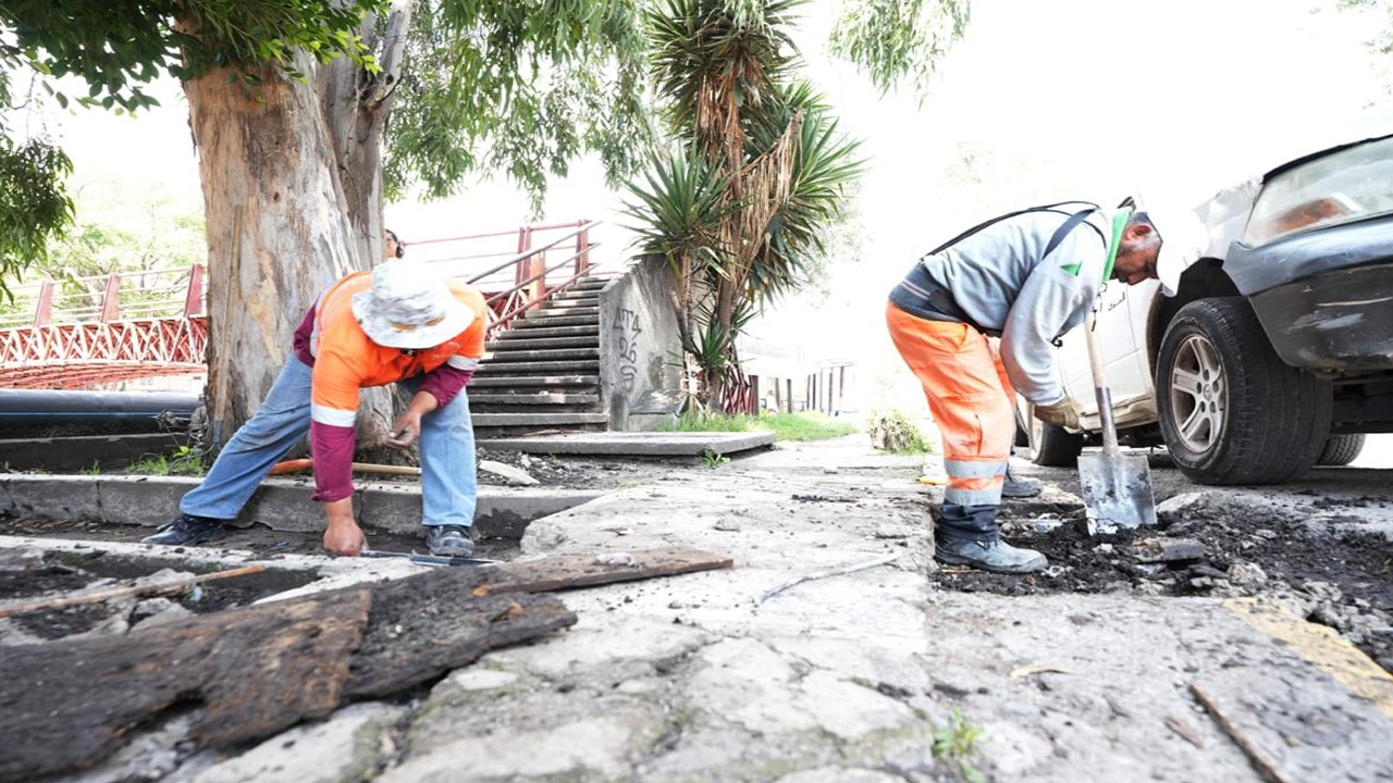 Ayuntamiento de Tlaxcala atiende de manera inmediata afectaciones por lluvias en avenida Ribereña