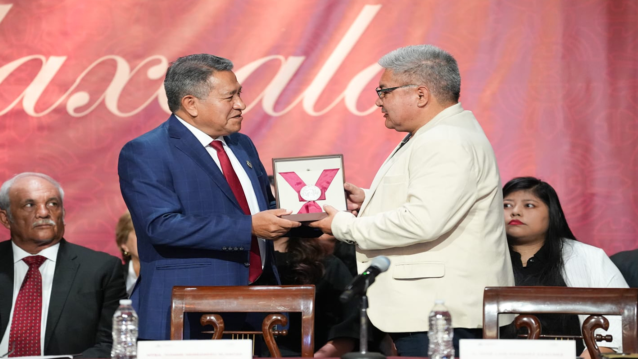 Entrega Ayuntamiento de Tlaxcala la Presea Tlaxcala 2026 al artesano José Luis Vázquez Sánchez